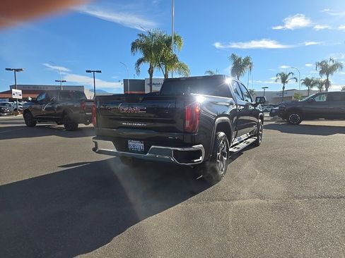 Used 2022 GMC Sierra 1500 SLT w/ SLT Convenience Package image 4