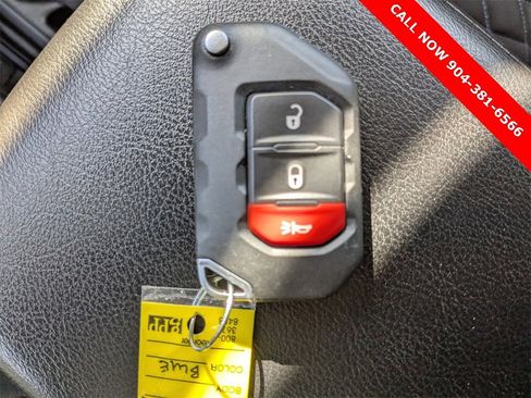 Used 2019 Jeep Wrangler Unlimited Sport S image 31