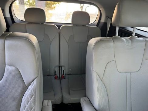 Certified 2022 Kia Sorento SX image 8
