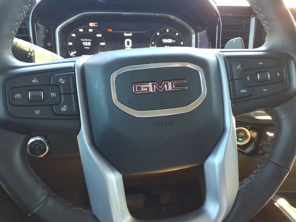 Used 2024 GMC Sierra 1500 SLT w/ SLT Premium Plus Package AWD/4WD image 25