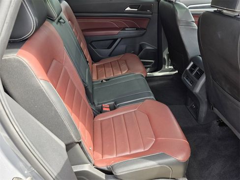 Used 2023 Volkswagen Atlas Cross Sport SEL Premium R-Line image 15