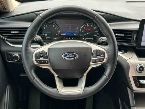 Used 2022 Ford Explorer XLT RWD image 27