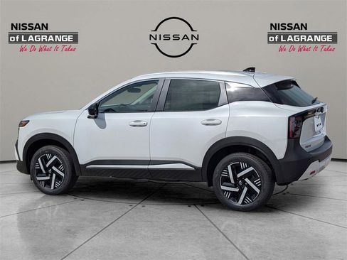 New 2026 Nissan Kicks SV image 8