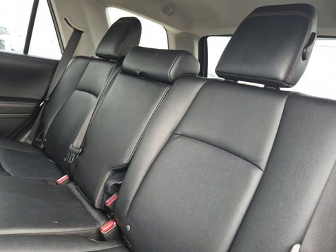 Used 2021 Toyota 4Runner Venture w/ Moonroof Package AWD/4WD image 8