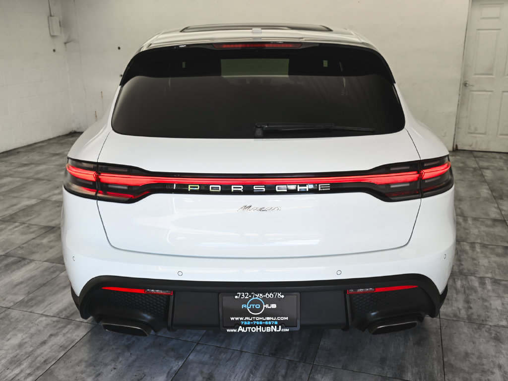 Used 2023 Porsche Macan AWD/4WD image 5