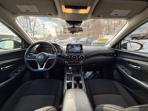 Used 2024 Nissan Sentra SV image 17