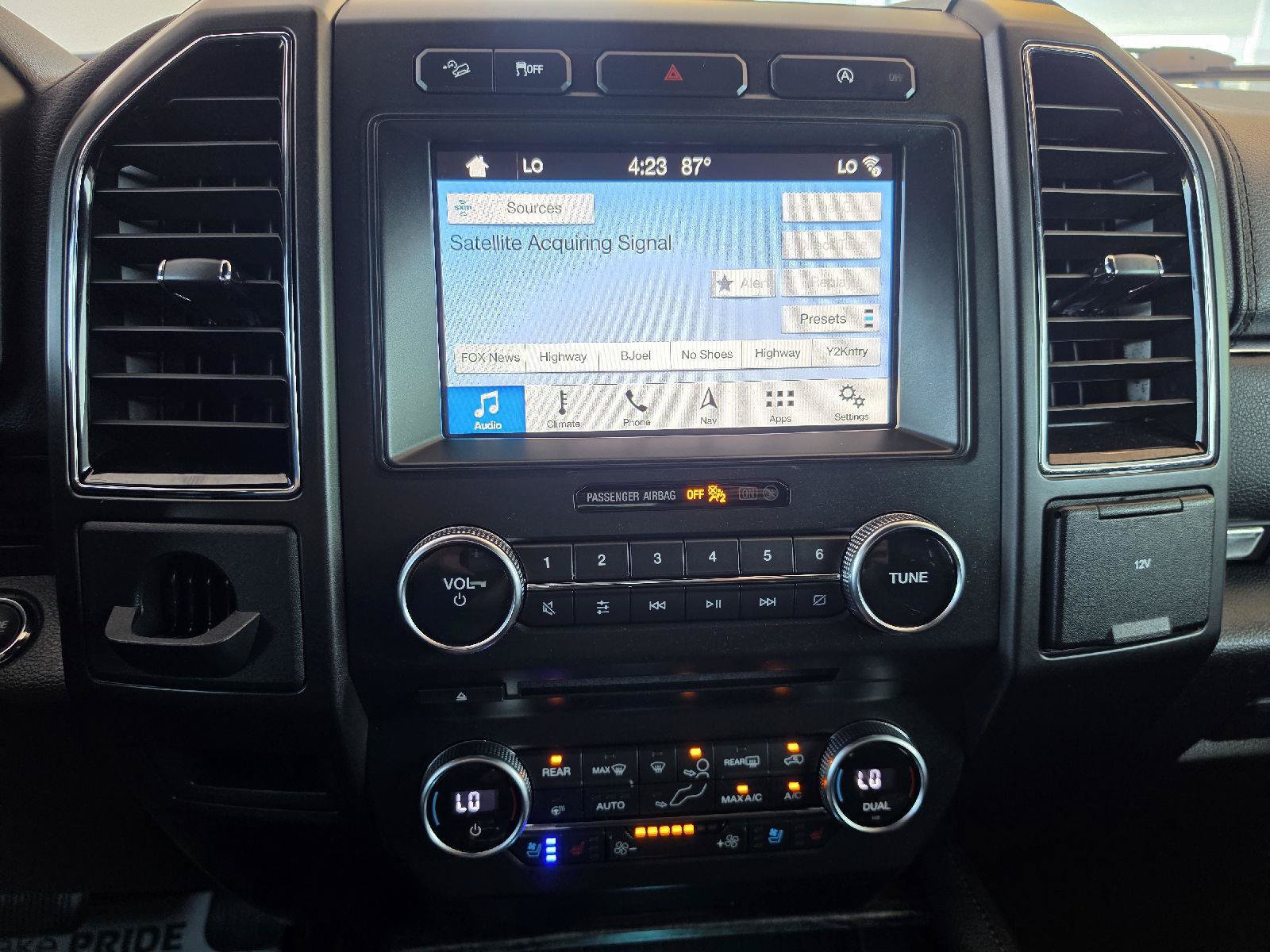 Used 2018 Ford Expedition Limited AWD/4WD image 14