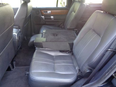 Used 2016 Land Rover LR4 HSE Silver Edition AWD/4WD image 23