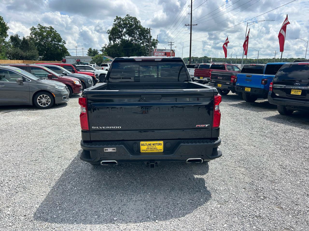 Used 2020 Chevrolet Silverado 1500 RST AWD/4WD image 16
