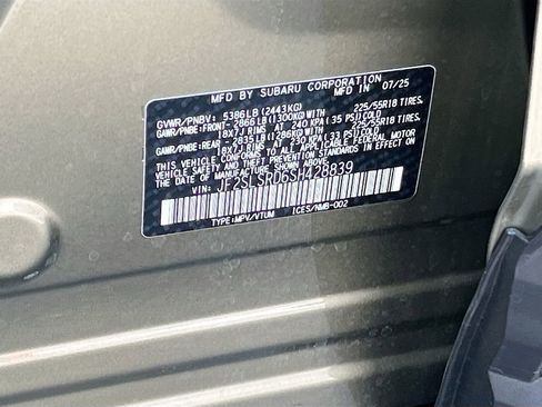 Used 2025 Subaru Forester Limited image 32