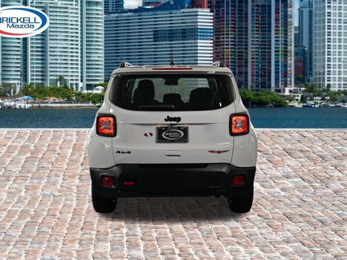 Used 2023 Jeep Renegade Trailhawk AWD/4WD image 4