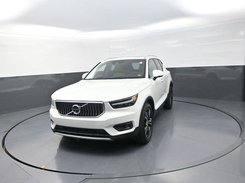 Used 2020 Volvo XC40 T4 Inscription w/ Protection Package Premier FWD image 30
