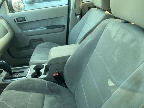 Used 2011 Ford Escape XLT image 22