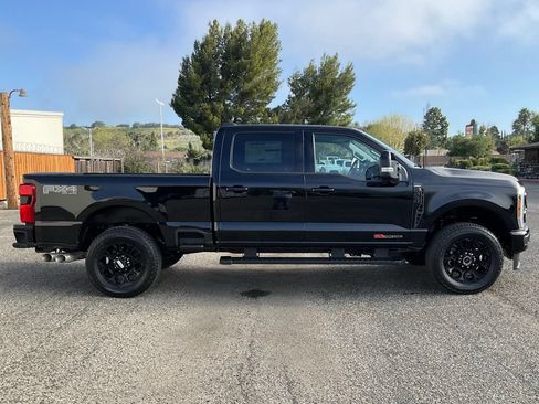 New 2026 Ford F250 Lariat w/ Black Appearance Package AWD/4WD image 7