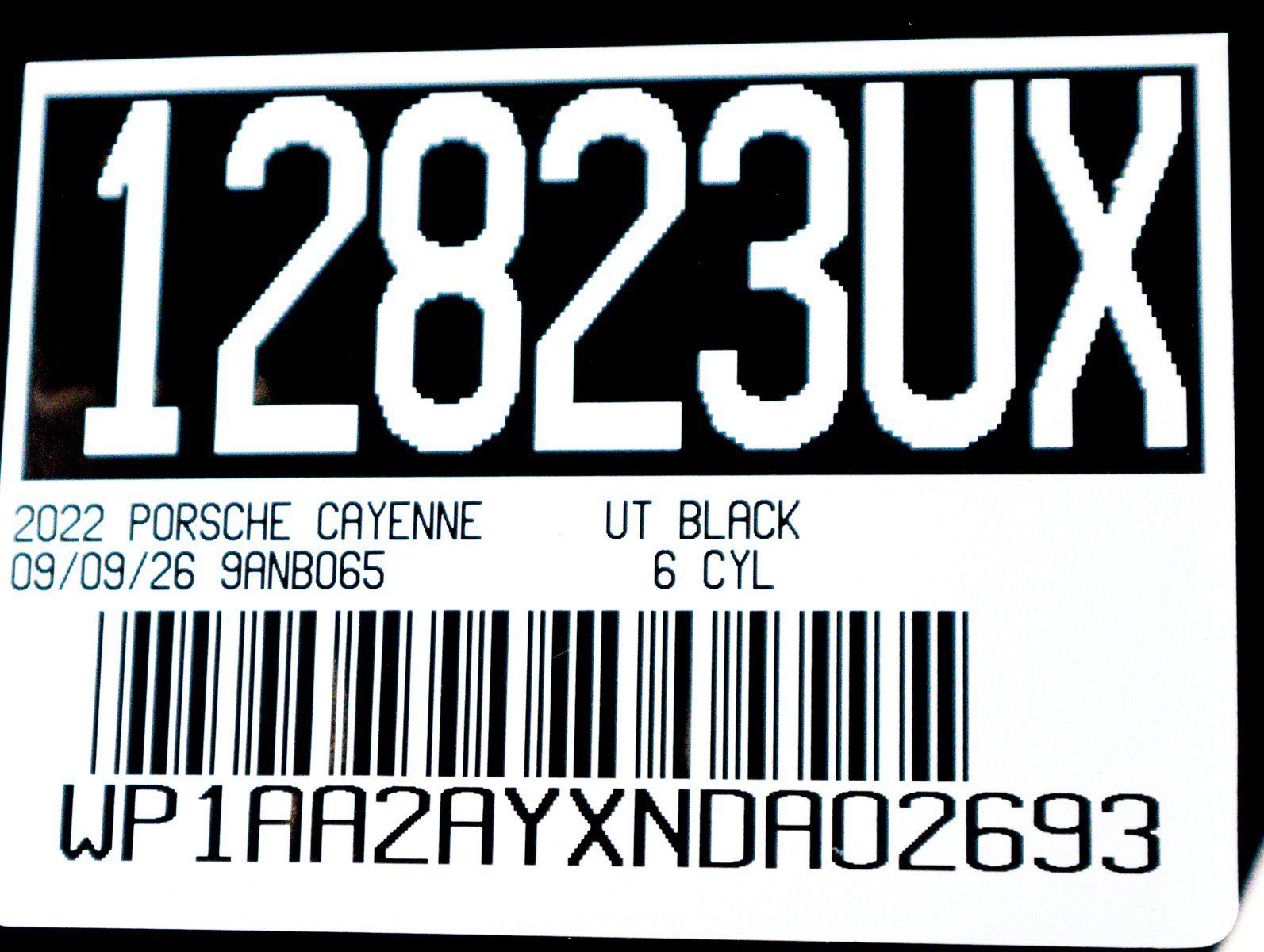 Certified 2022 Porsche Cayenne AWD/4WD image 30