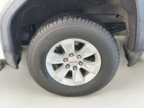 Used 2019 GMC Sierra 1500 SLE image 30