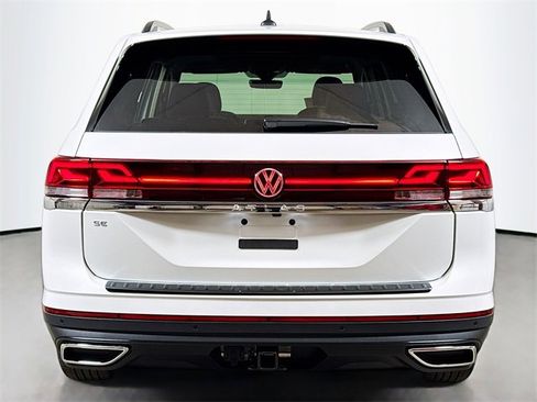 New 2026 Volkswagen Atlas SE image 4