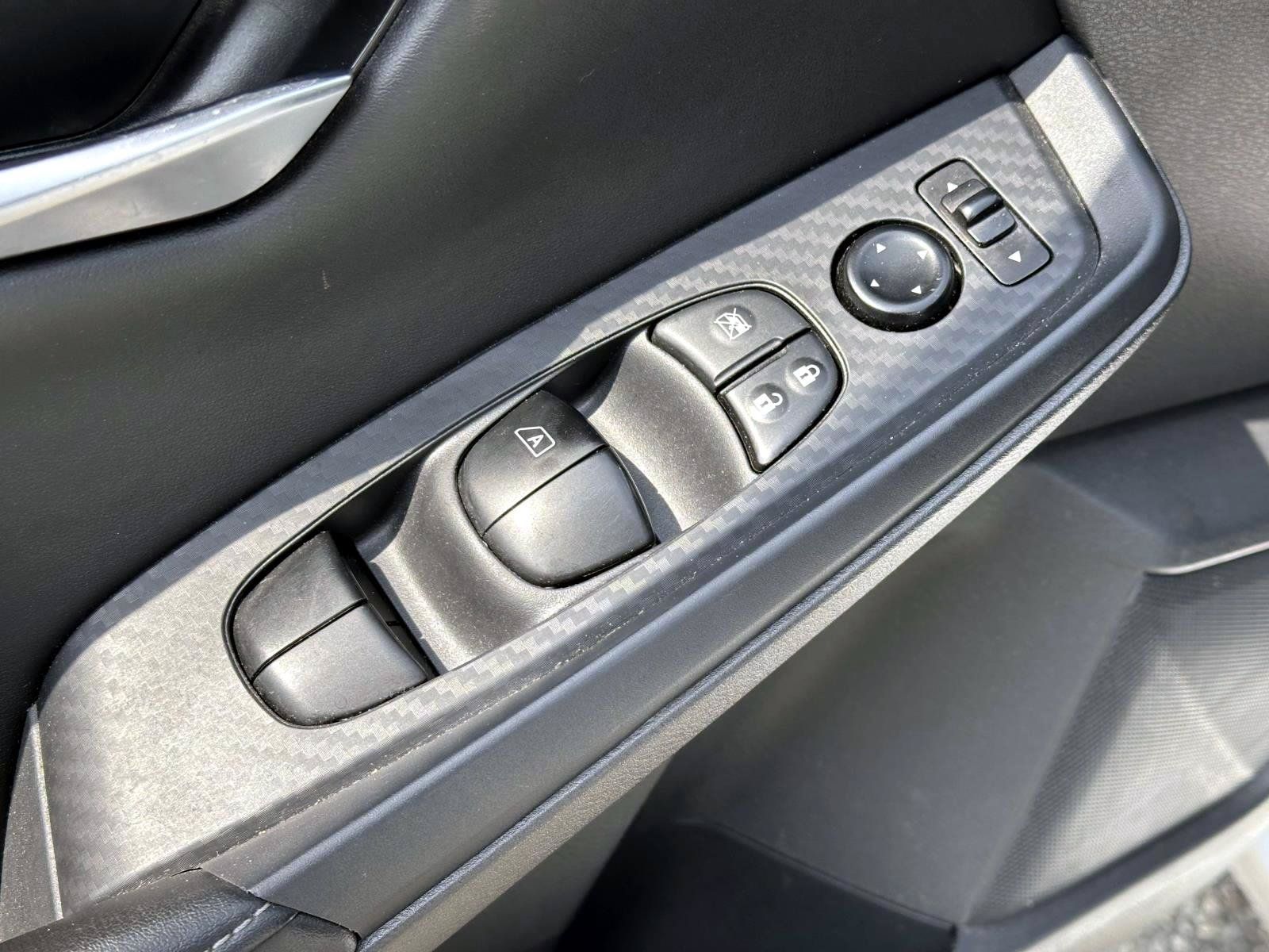 Certified 2023 Nissan Sentra SV FWD image 18