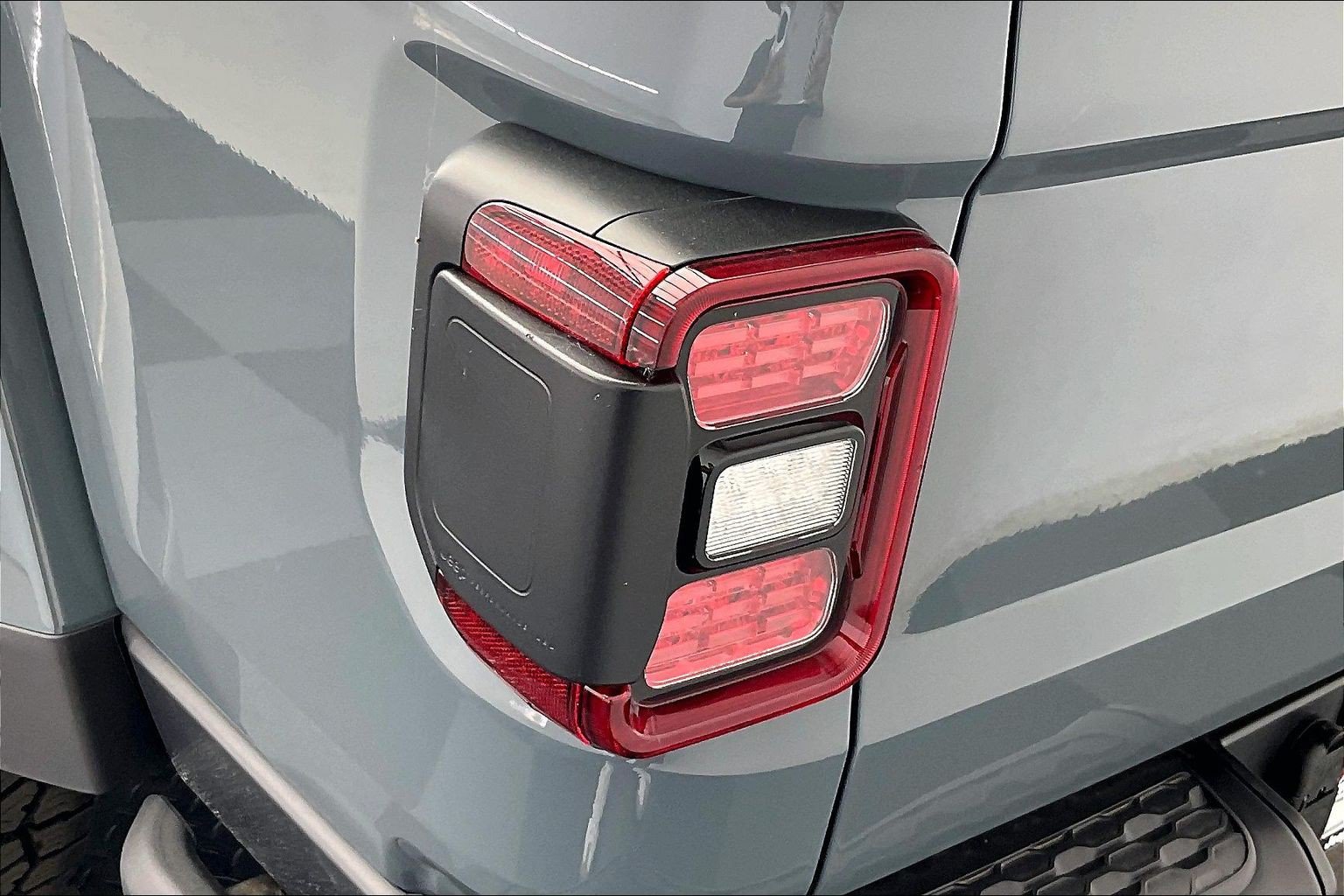 New 2026 Jeep Gladiator Rubicon w/ Steel Power Dome Hood Package AWD/4WD image 16