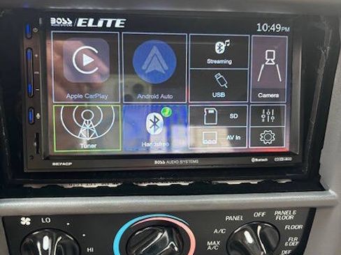 Used 2002 Ford F150 Lariat AWD/4WD image 6