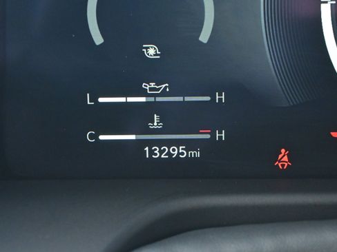 Used 2025 Lexus GX 550 w/ Accessory Package (2T) image 26