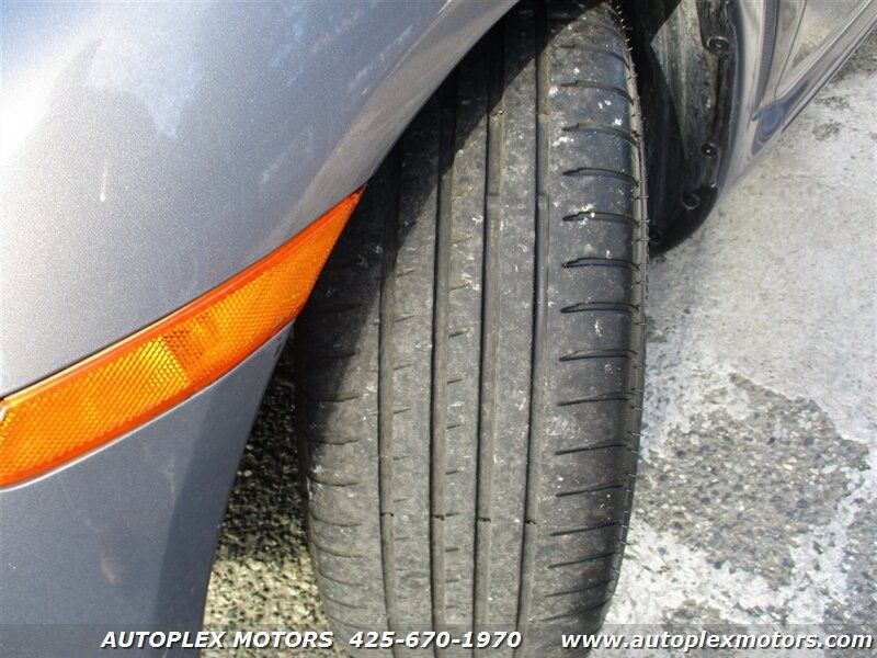 Used 2006 MAZDA RX-8 w/ Touring Pkg RWD image 32