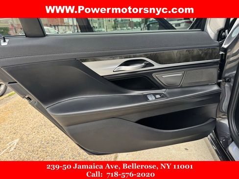 Used 2022 BMW 740i xDrive AWD/4WD image 34