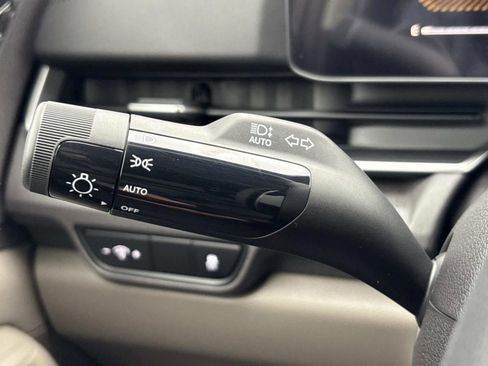 New 2026 Kia Carnival EX image 22