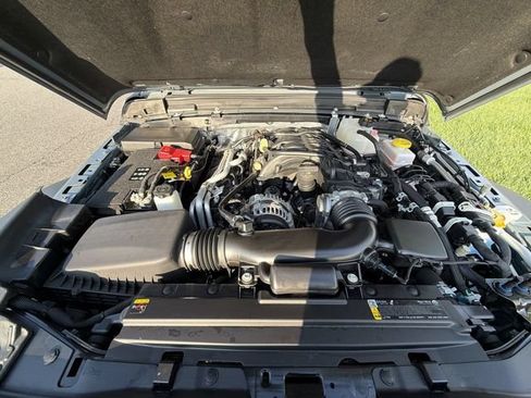 Used 2025 Jeep Wrangler Unlimited Sport AWD/4WD image 14