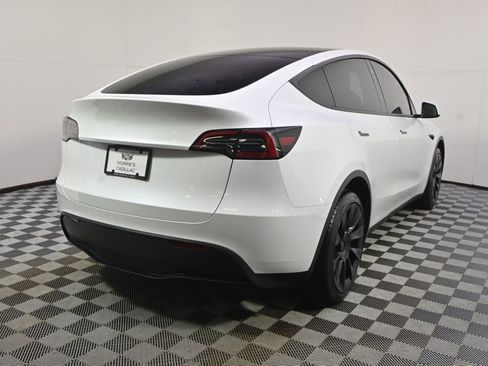 Used 2023 Tesla Model Y Long Range image 6