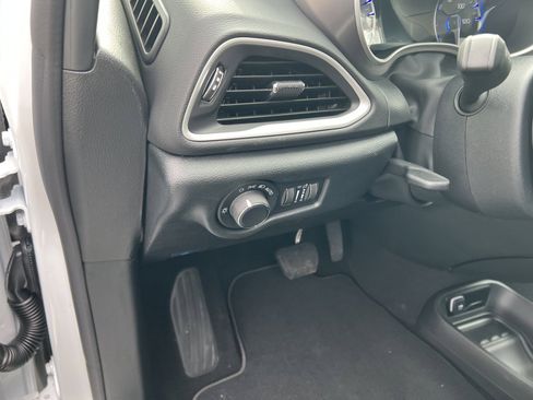 New 2026 Chrysler Voyager LX FWD image 17
