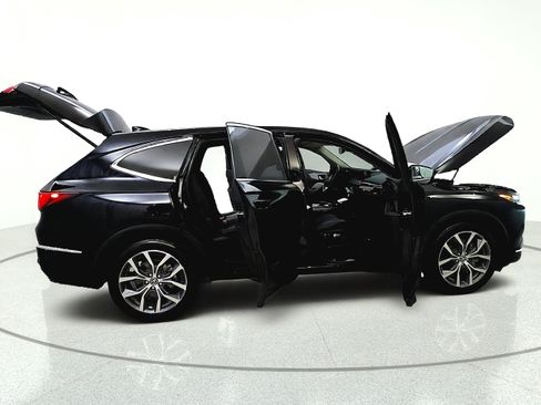 Used 2024 Acura MDX SH-AWD w/ Technology Package image 15