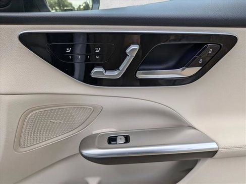 Certified 2025 Mercedes-Benz C 300 Sedan image 19