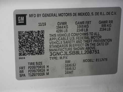 Used 2020 Chevrolet Trax LT w/ LT Convenience Package image 26