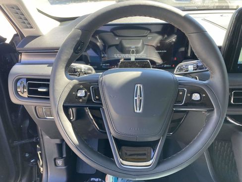 New 2025 Lincoln Aviator AWD w/ Equipment Group 101A image 30