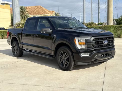 Used 2021 Ford F150 XLT w/ Equipment Group 302A High AWD/4WD image 12