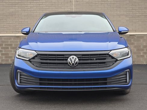 Used 2024 Volkswagen Jetta SEL image 11