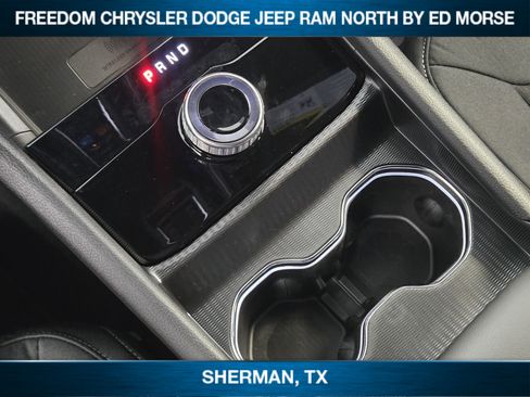 New 2025 Jeep Grand Cherokee Laredo w/ Luxury Tech Group I image 15