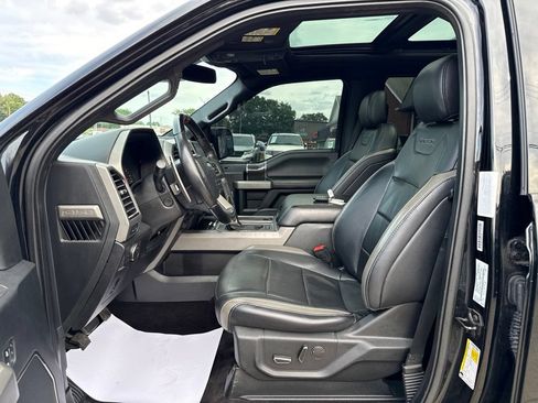 Used 2018 Ford F150 Raptor w/ Equipment Group 802A Luxury AWD/4WD image 28