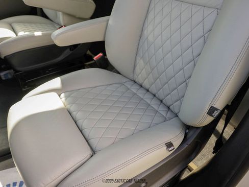 Used 2025 Mercedes-Benz Sprinter 2500 image 39