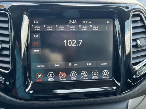 Used 2019 Jeep Compass Limited AWD/4WD image 27