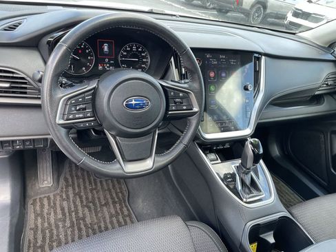 Used 2024 Subaru Outback Premium AWD/4WD image 11