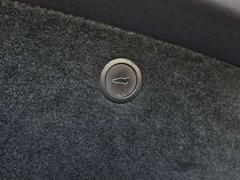 Used 2023 Tesla Model X AWD/4WD image 32