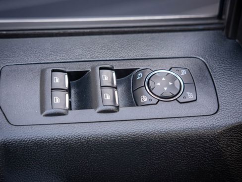 Used 2017 Ford F150 Platinum w/ Technology Package image 15