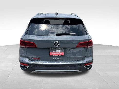 Certified 2023 Volkswagen Taos SE FWD image 6