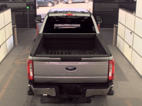 Used 2024 Ford F250 XLT w/ FX4 Off-Road Package AWD/4WD image 13
