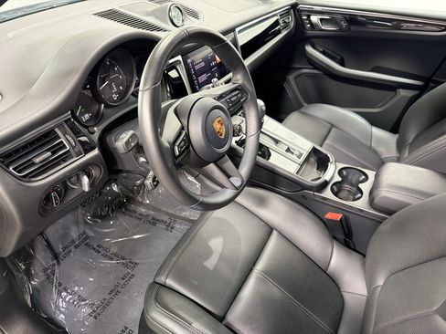 Certified 2026 Porsche Macan Turbo AWD/4WD image 5