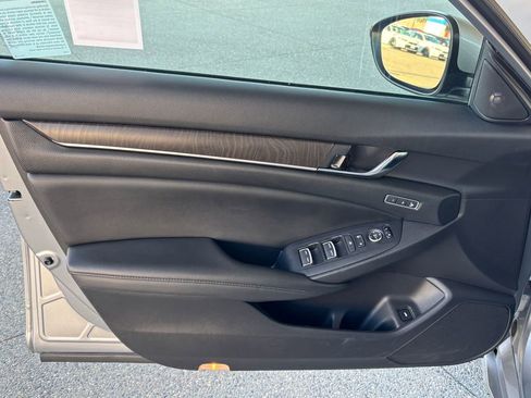 Used 2019 Honda Accord EX-L image 26