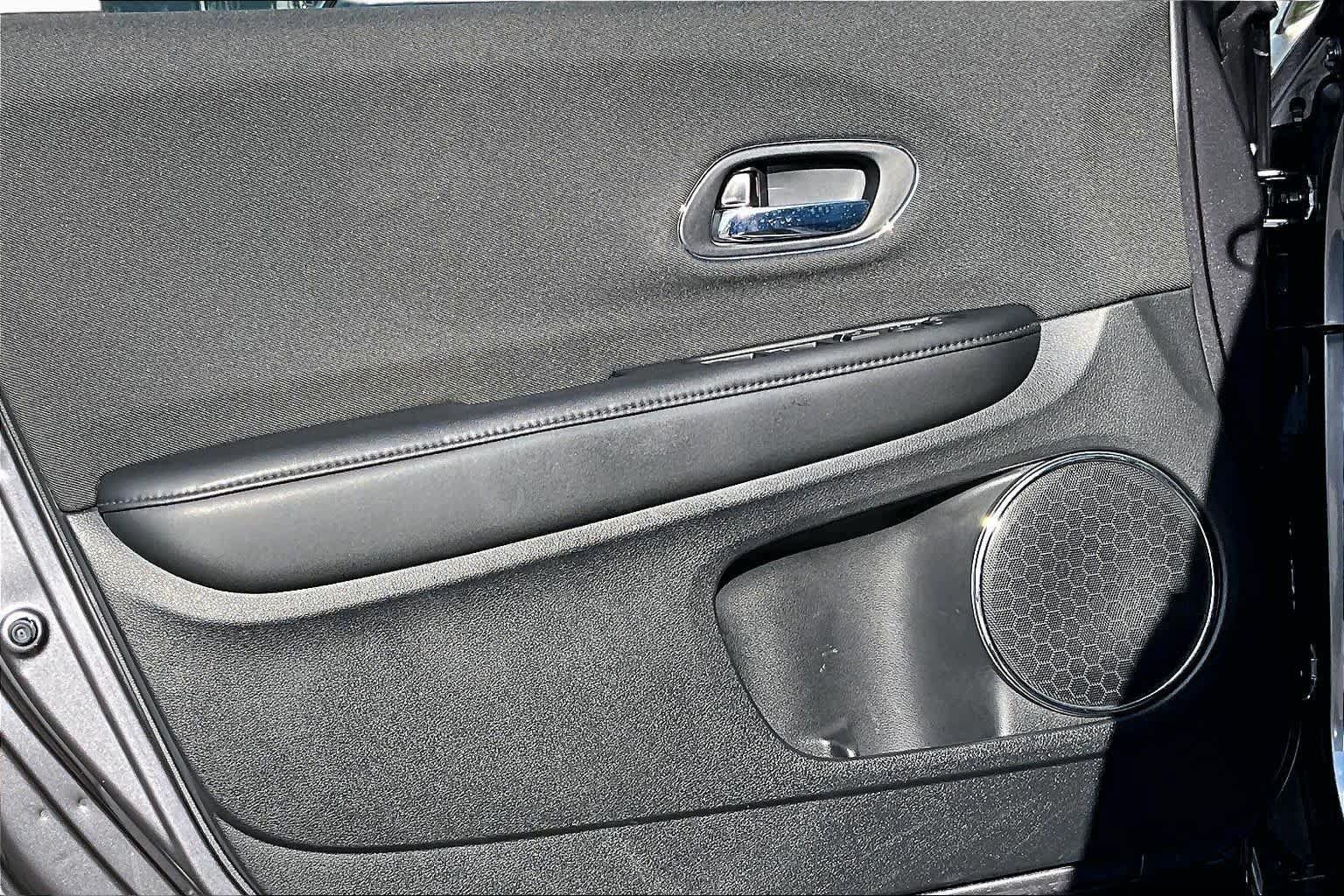 Used 2022 Honda HR-V EX image 21