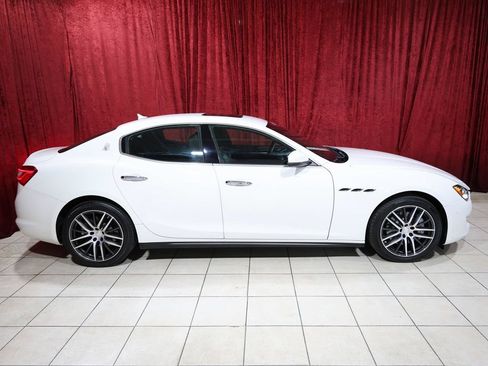 Used 2018 Maserati Ghibli RWD image 8